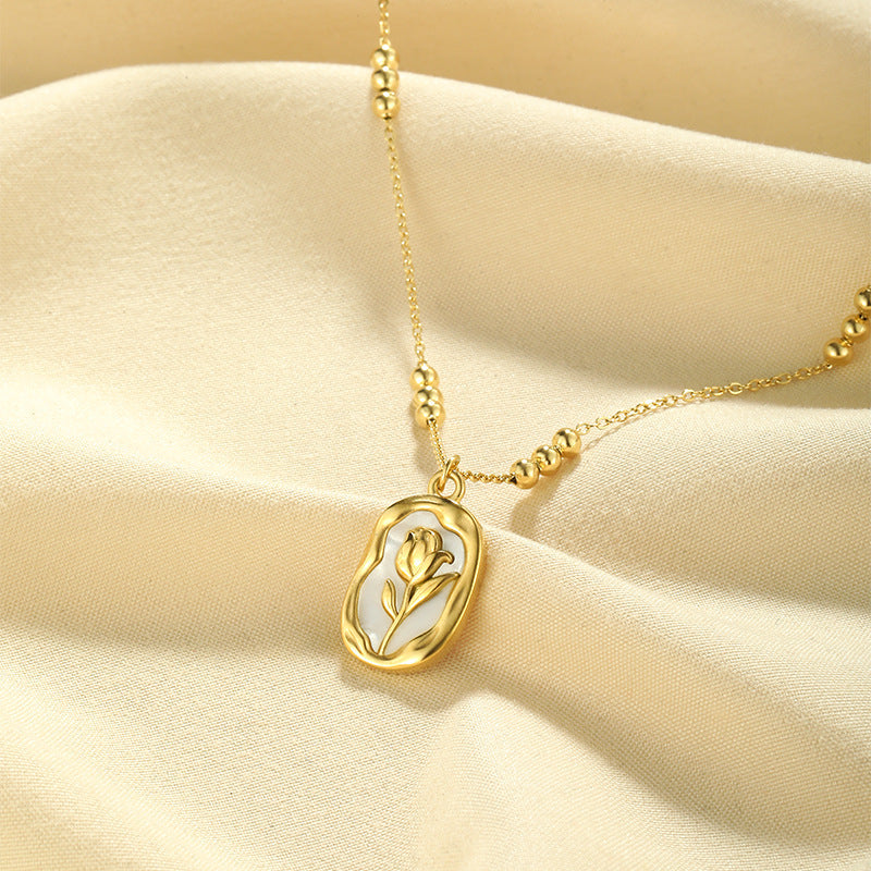 Colar Pendente Concha Rosa Branca 18K